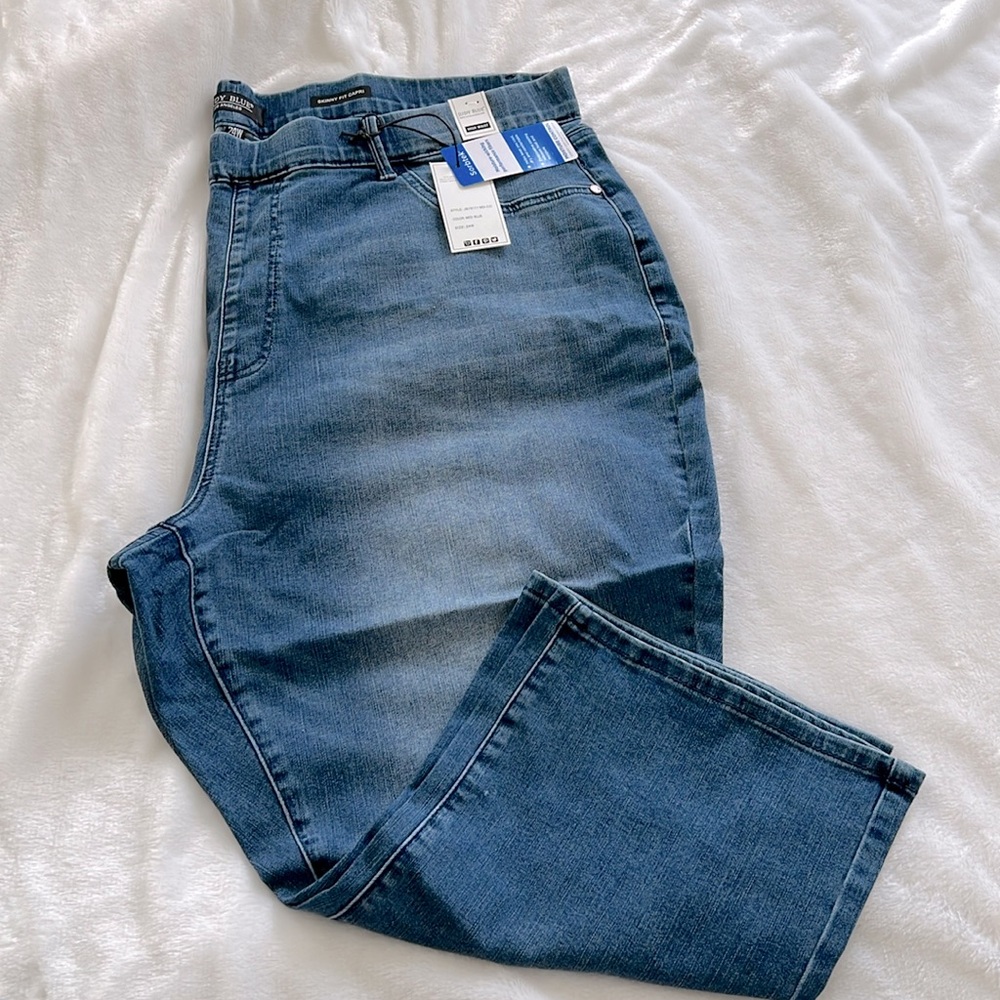 Judy Blue moisture wicking capris